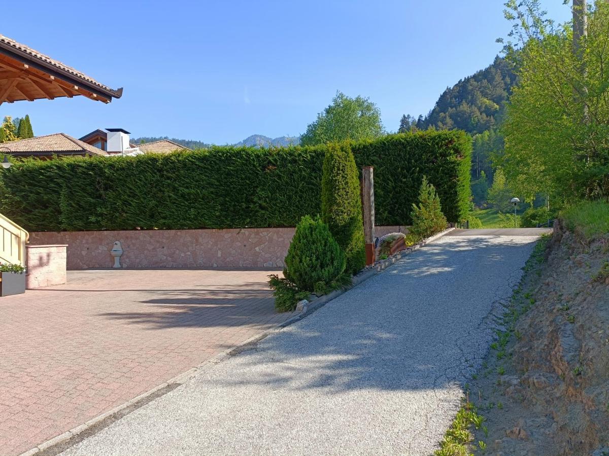 Fiemme Deluxe Apartment カステッロ・ディ・フィエンメ エクステリア 写真